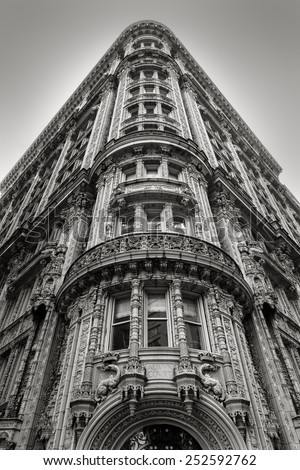 Magnificent architectural ornaments on a building\'s facade in the heart of Midtown Manhattan. Black and White architecture, New York City.
