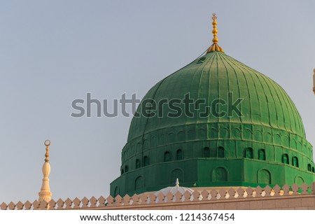 Green Dome of Masjid Nabawi or Prophet\'s Mosque. Holy Mosque in Medina - Saudi Arabia