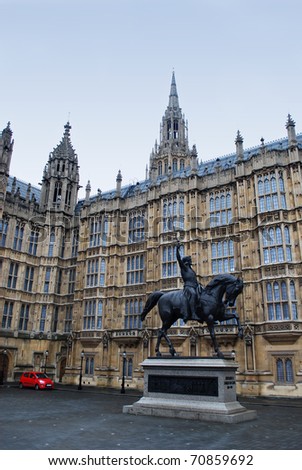 English Parliament Building and Richard Lions Heart Monument, London, England