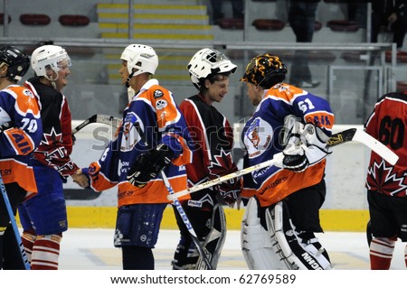 ZELL AM SEE, AUSTRIA - SEPTEMBER 30: Austrian Icehockey Classic Tournament. Shake-hands after the game. Game Zell am See Oldies vs. Pallojussit (Result 3-3) on September 30, 2010 in Zell am See, Austria.