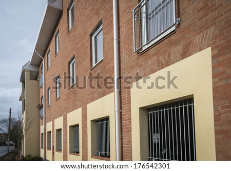new build small block of flats/appartments in suburban UK