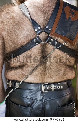 hairy back gay leather outfit sydney 2008 gay and lesbian mardi gras