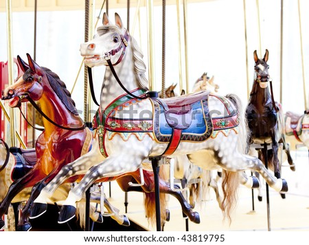 CAROUSEL HORSE, ROCKING HORSE: ANTIQUE CAROUSEL HORSES