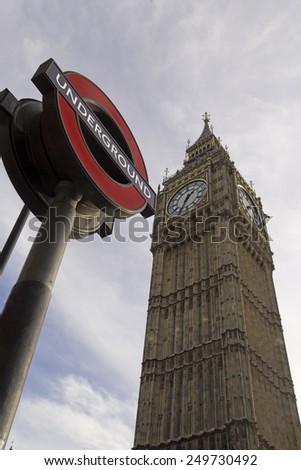 LONDON - JANUARY 17: The Big Ben. The London \'Underground\' logo will be used for other transportation systems - has been announced by Transport for London, taken January 17, 2015 in London.