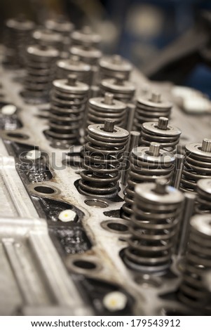 engine Parts Machine technology modern diesel engine camshaft and valves