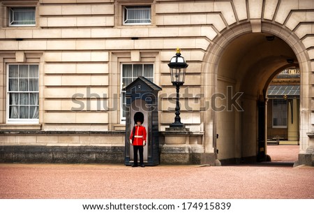 Sentry on duty at Buckingham Palace