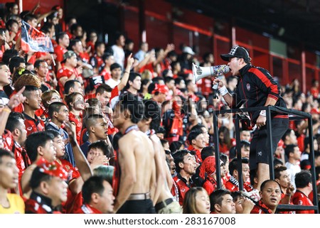 NONTHABURI,THAILAND-MARCH 7 : The fan club of MTUTD between the game SCG Mungthong United and Port F.C. at SCG Mungthong Stadium on March 3, 2015 in,Thailand.