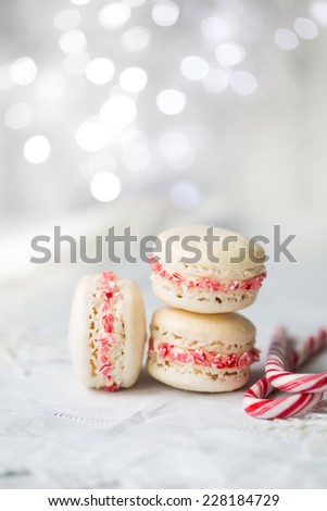 Christmas macarons with a crushed candy cane filling