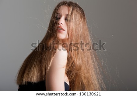 young model with long straight hair