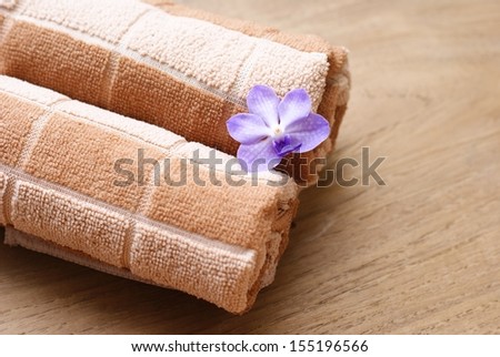 flower and towel rolls-close up