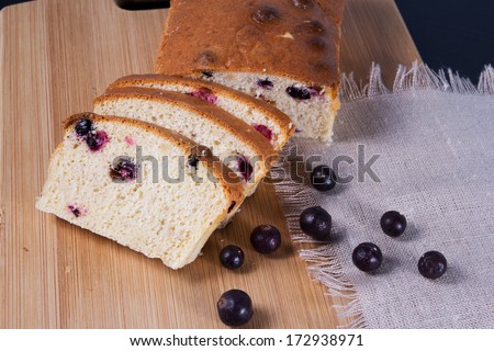 cake with black currant of oat bran