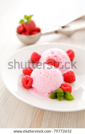 Delicious raspberry flavoured fruit ice cream with mint.