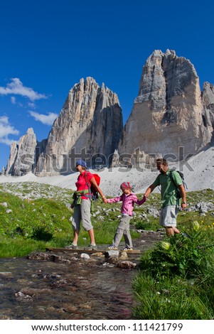 Family on mountain hike - Tre Cime di Lavaredo \