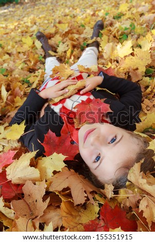 Autumn Fun - Lovely Girl Has A Fun In Autumn Leaves, Happy Child Games