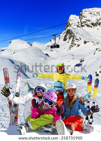 Ski, winter, snow - family enjoying winter vacation in Verbier, photo manipulation: Only four model releases are needed - the same child on the photo.