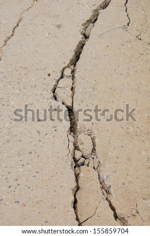 Deep cement crack