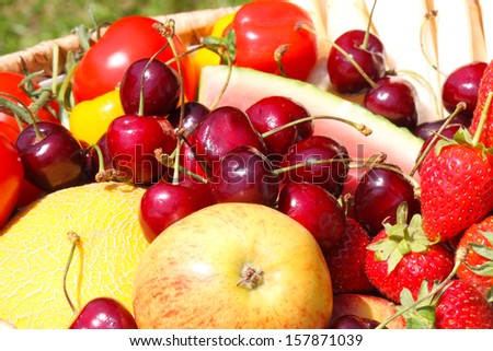 Fruit basket, fruit harvest
