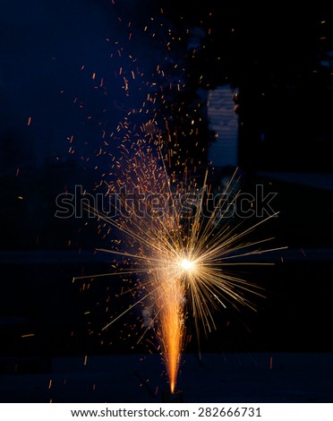 Bright star explosion from small fountain firework