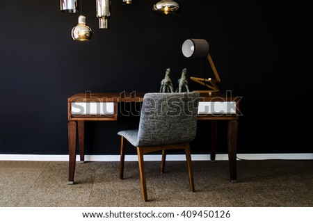 Home Decor, study set-up. Photography of : Desk, desk chair, lamp, table accessories and lighting.