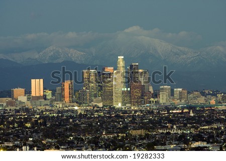 Horizontal image of the LA skyline and backdrop of the San Gabriel mountains