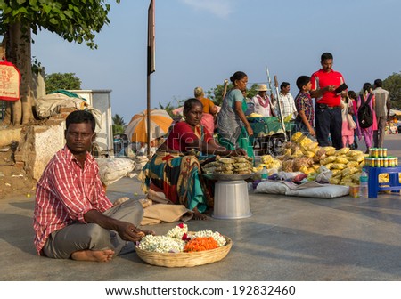 CHENNAI, TAMIL NADU, INDIA - APR. 28: Street peddlers sell the different goods at APR. 28, 2014 in Chennai, Tamil Nadu, India