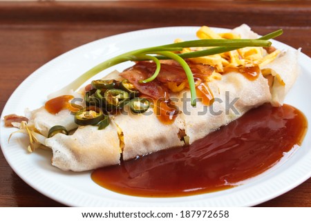 fresh spring rolls with vegetables and sweet sauce.