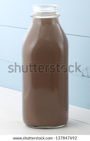 Delicious, nutritious and fresh Chocolate bottle, made with organic real cocoa mass.