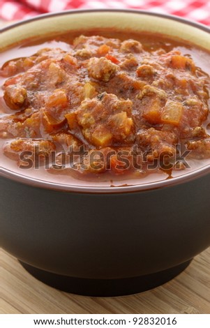 fresh chunky and delicious pasta sauce with beef, pork, lots of vegetables and tons of flavor.