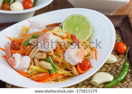 green papaya salad thai food, Thai cuisine (traditional and modern thai food)