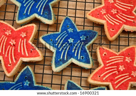 Red and blue forth of july sugar cookies.