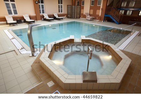 jacuzzi bath near the swimming pool