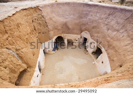 Yet another Religious atrocity - Page 38 Stock-photo-tunisia-matmata-the-largest-region-of-the-troglodyte-communities-one-of-many-dwellings-29495092