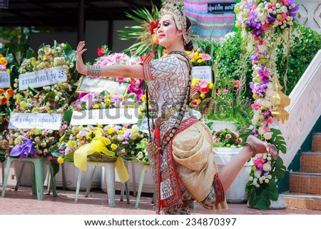 Bangkok - July 26: Thai dancing funeral in order to respect and remembrance to the dead. This cultural tradition in Thailand has taken place from ancient times, on July 26, 2014 in Bangkok Thailand.
