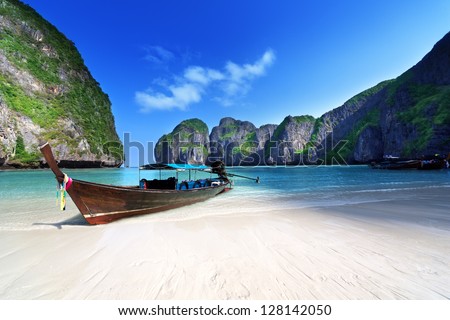 Maya Bay Phi Phi Leh Island, Thailand