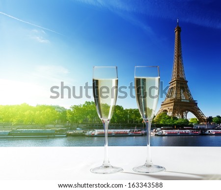 champaign Glasses and Eiffel tower in Paris champaign Glasses and Eiffel tower in Paris