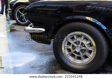 [Obrazek: stock-photo-sports-car-wheels-low-profil...541248.jpg]