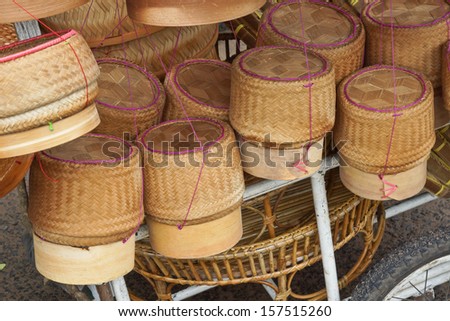 bamboo container for holding cooked glutinous rice