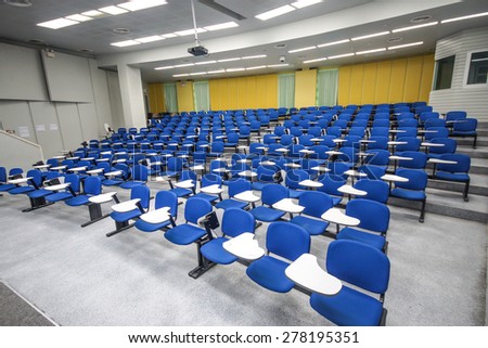 An empty large lecture room / University class room
