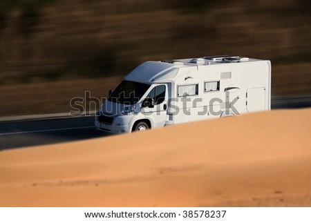 speed white van on troad