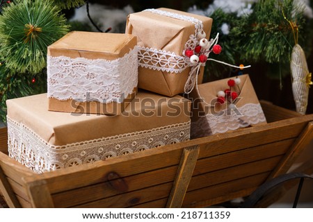 Old wooden box Vintage gift box (package)