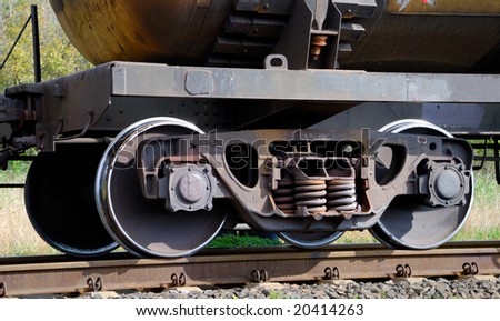 The wheel mechanism of the train with the tank