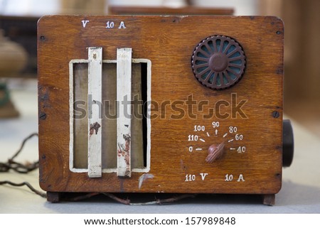 Wooden radio