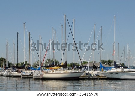 yacht marina in Hamilton Ontario