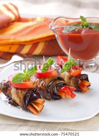 Eggplant rolls stuffed with pepper