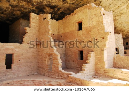 Ruins of Spruce tree house in Mesa Verde National Park, CO, USA. Mesa Verde was inhabited by the Ancestral Pueblo people from AD 600 to 1300.