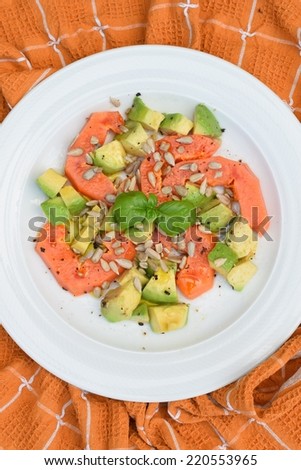 Papaya avocado salad