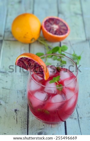 Blood Orange Cocktail Garnish with Sliced Blood Orange and Mint Leaves