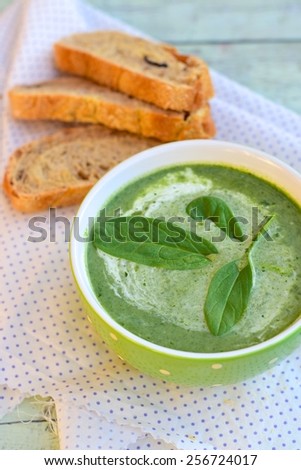 Spinach coconut milk soup