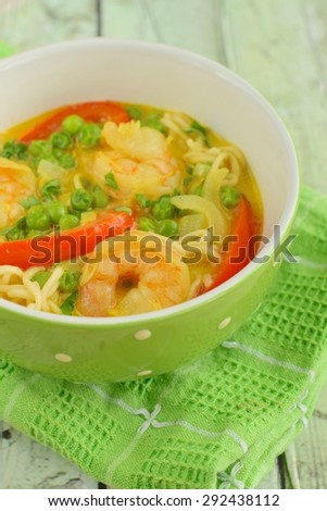Prawn Noodle Soup with Peas and Bell Pepper