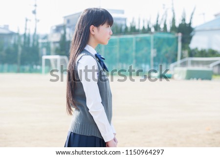 Japanese schoolgirls to stand still